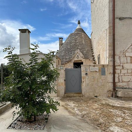 Iconico - Authentic Trulli Experience Apartment Cisternino Luaran gambar