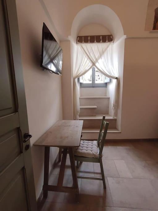 Iconico - Authentic Trulli Experience Apartment Cisternino Luaran gambar